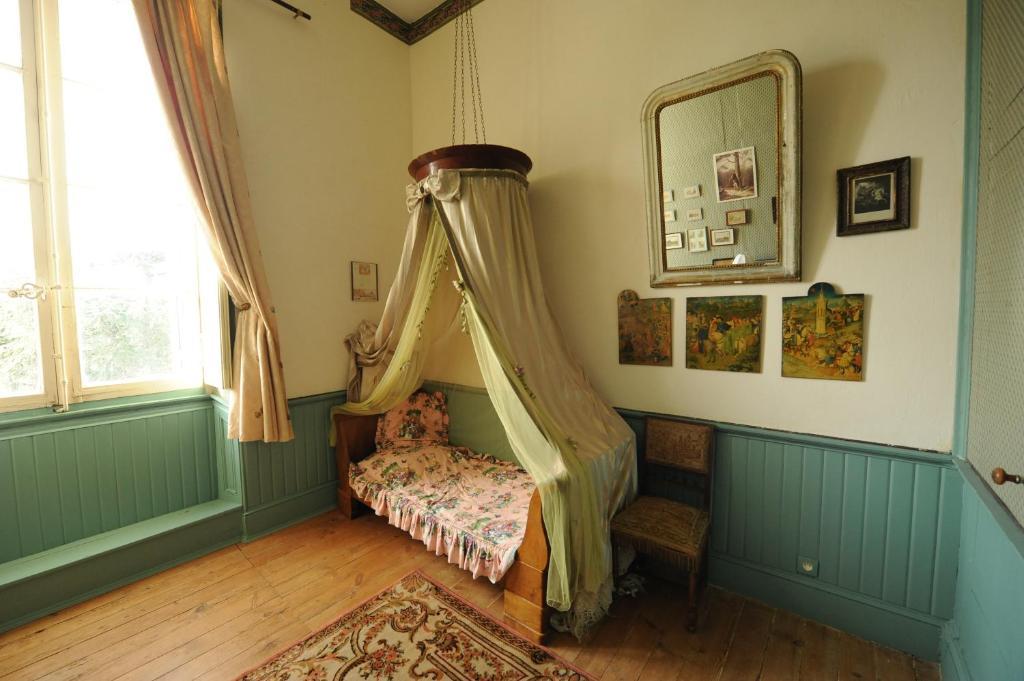 Chambres D'Hotes Du Chateau De Saint Sulpice La Sauvetat-sur-Lede Room photo