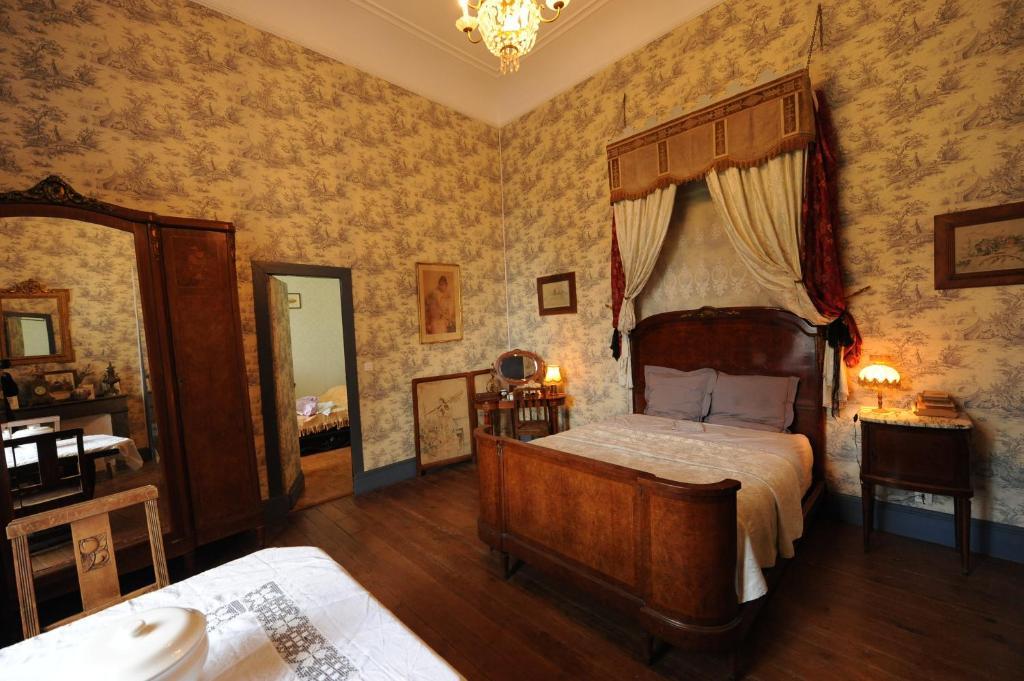 Chambres D'Hotes Du Chateau De Saint Sulpice La Sauvetat-sur-Lede Room photo